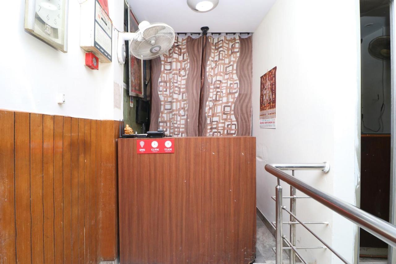 Oyo 28168 Regal 2 Hotel Chandigarh